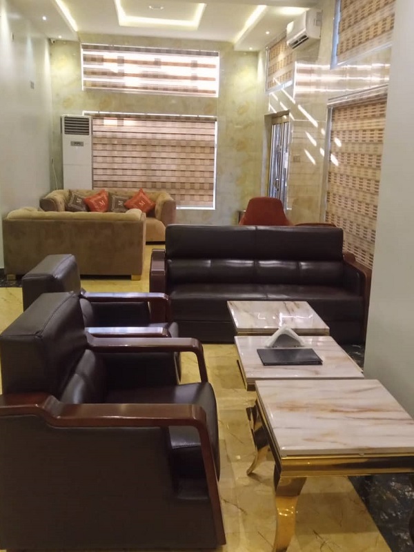 Pearwood Hotel Lounge
